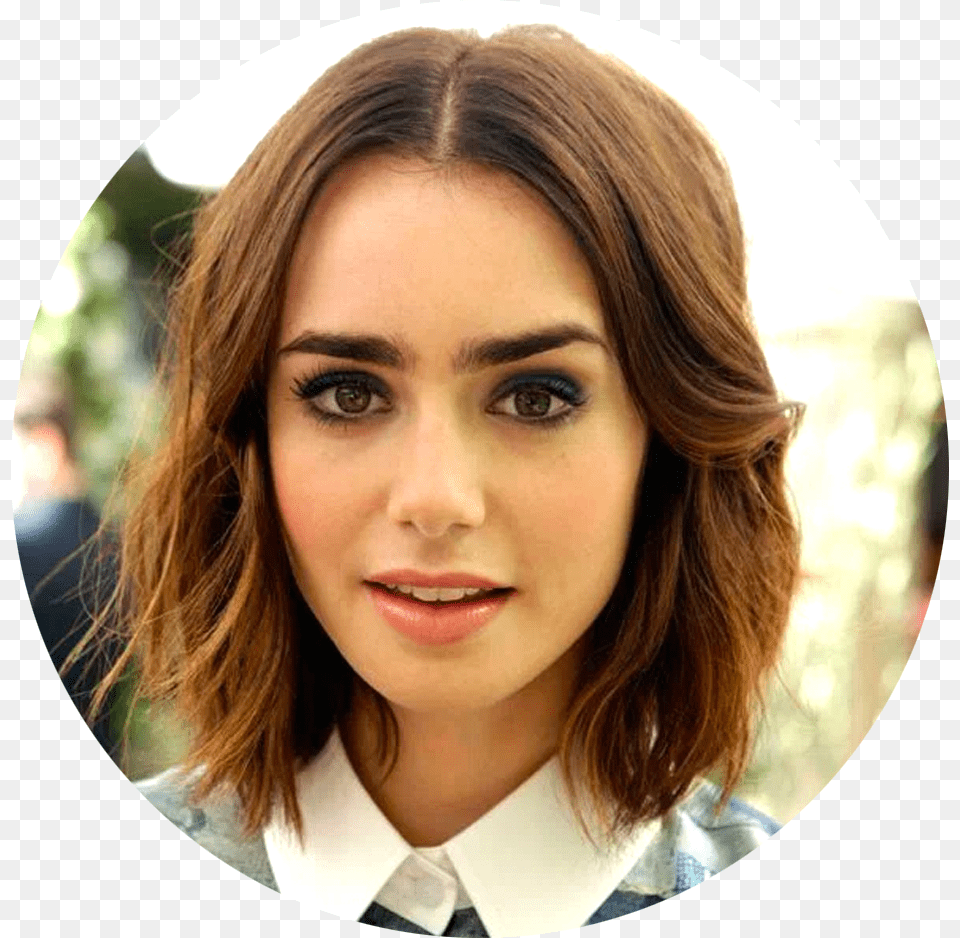 Chin Length Hair Middle Part Short Hair Middle Part Layers, Brown Hair, Person, Head, Face Free Transparent Png
