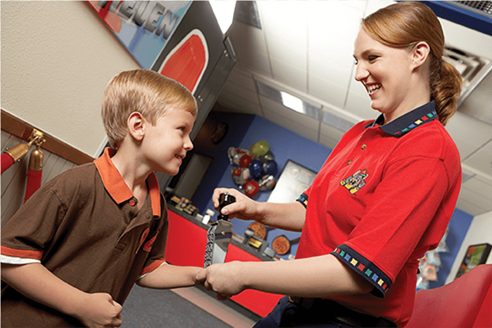 Chuck E Cheese Kid Check Attendant, Adult, Person, Male, Woman Free Transparent Png