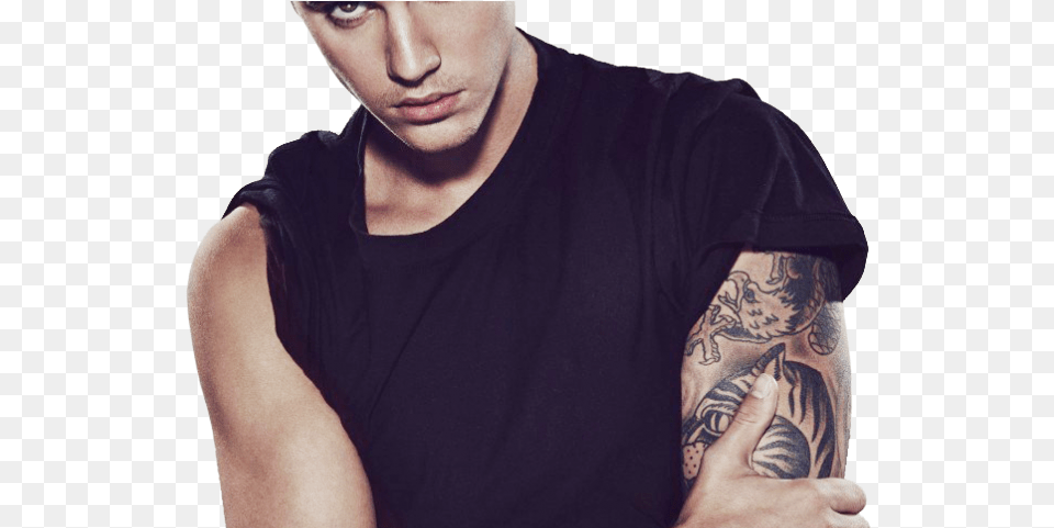 Justin Bieber Clipart Hand In Hair Justin Bieber, Tattoo, T-shirt, Skin, Person Free Png