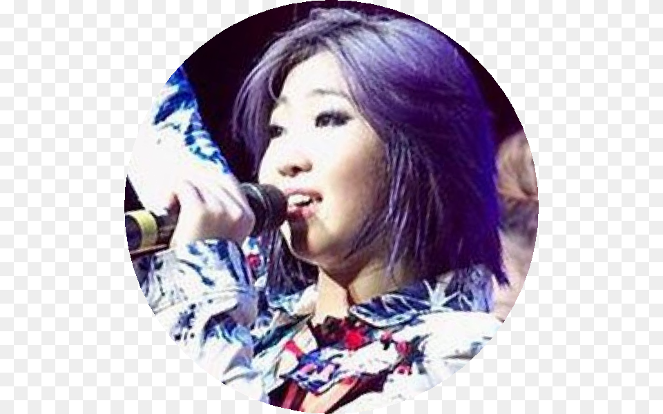 Minzy Singing, Performer, Solo Performance, Person, Portrait Png Image