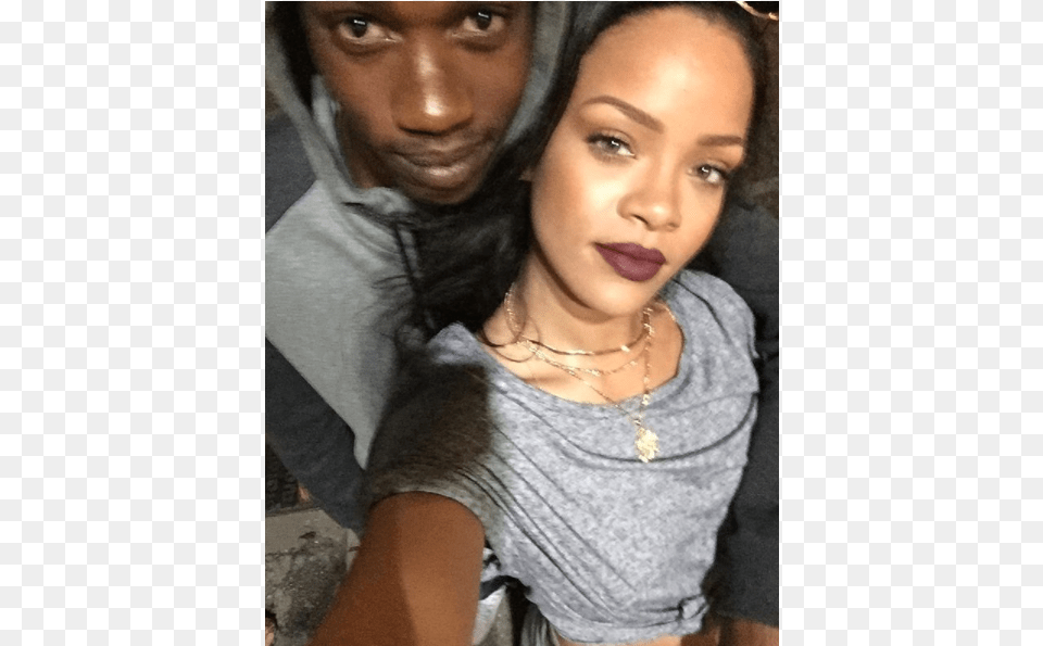 Rihanna En Deuil Pleure La Mort De Son Cousin Abattu Mad Photoshop Skills, Accessories, Person, Necklace, Jewelry Png